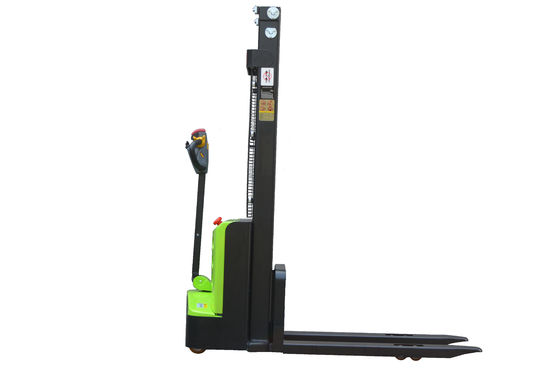 Weg hinter völlig elektrischem Paletten-Hubstapler 1500kg CDD15