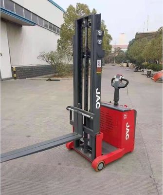 700kg glich halb elektrischen Paletten-Staplerweg hinter Palettenaufzug aus