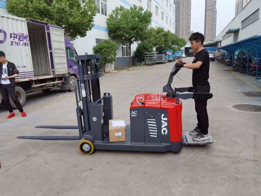 Elektrischer Ausgleichsgabelstapler Walkie spreizen Stapler 1500kg